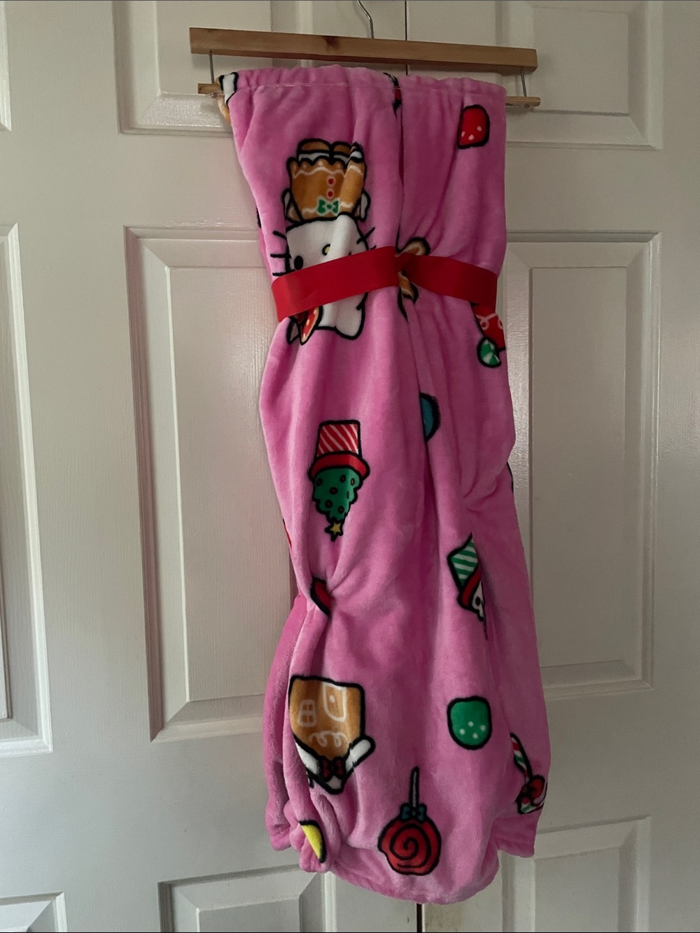 Hello Kitty Christmas blanket